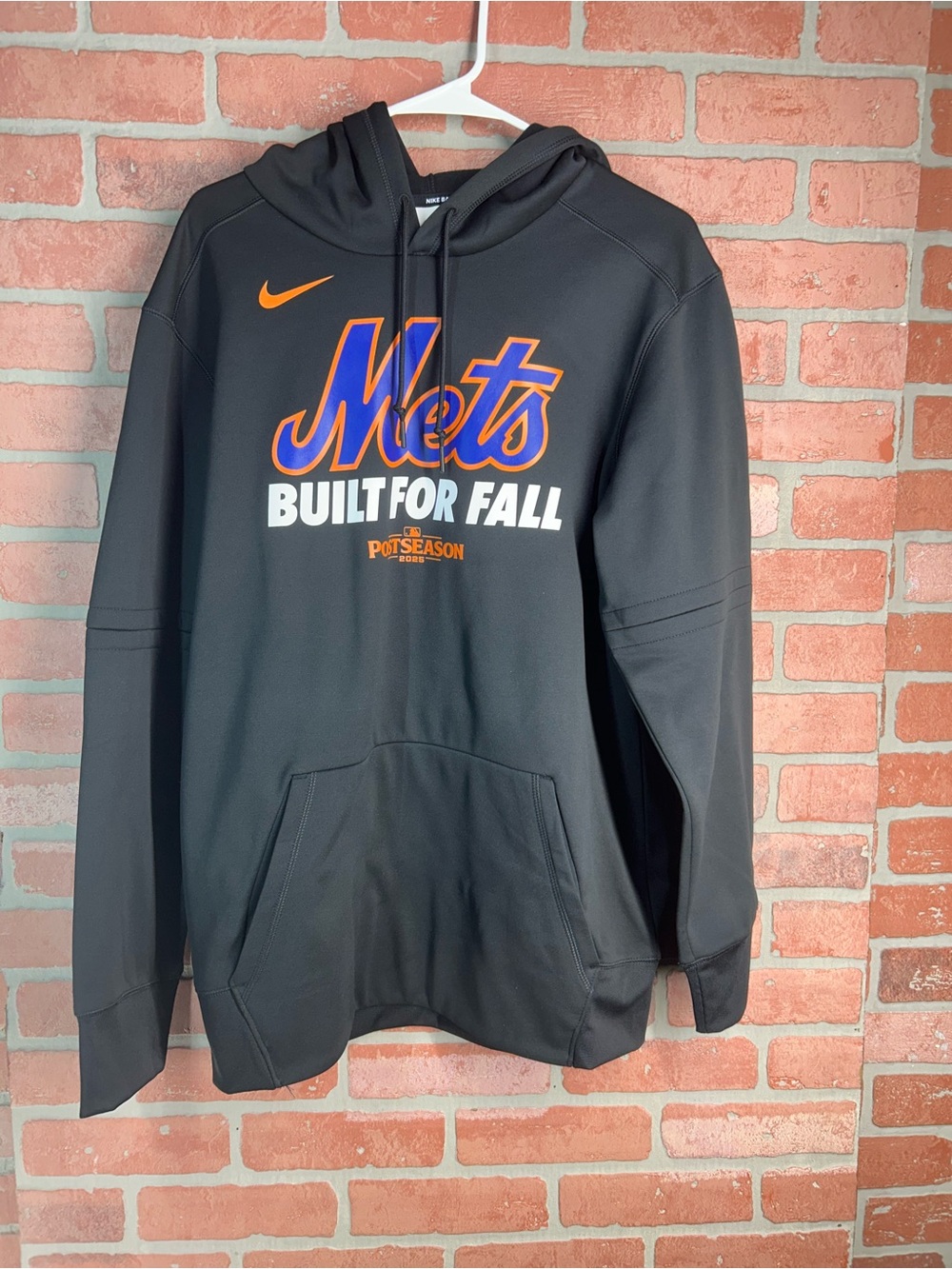 Nike Black Mets Pullover Hoodie THERMA -Fit with Orange & Blue Logo